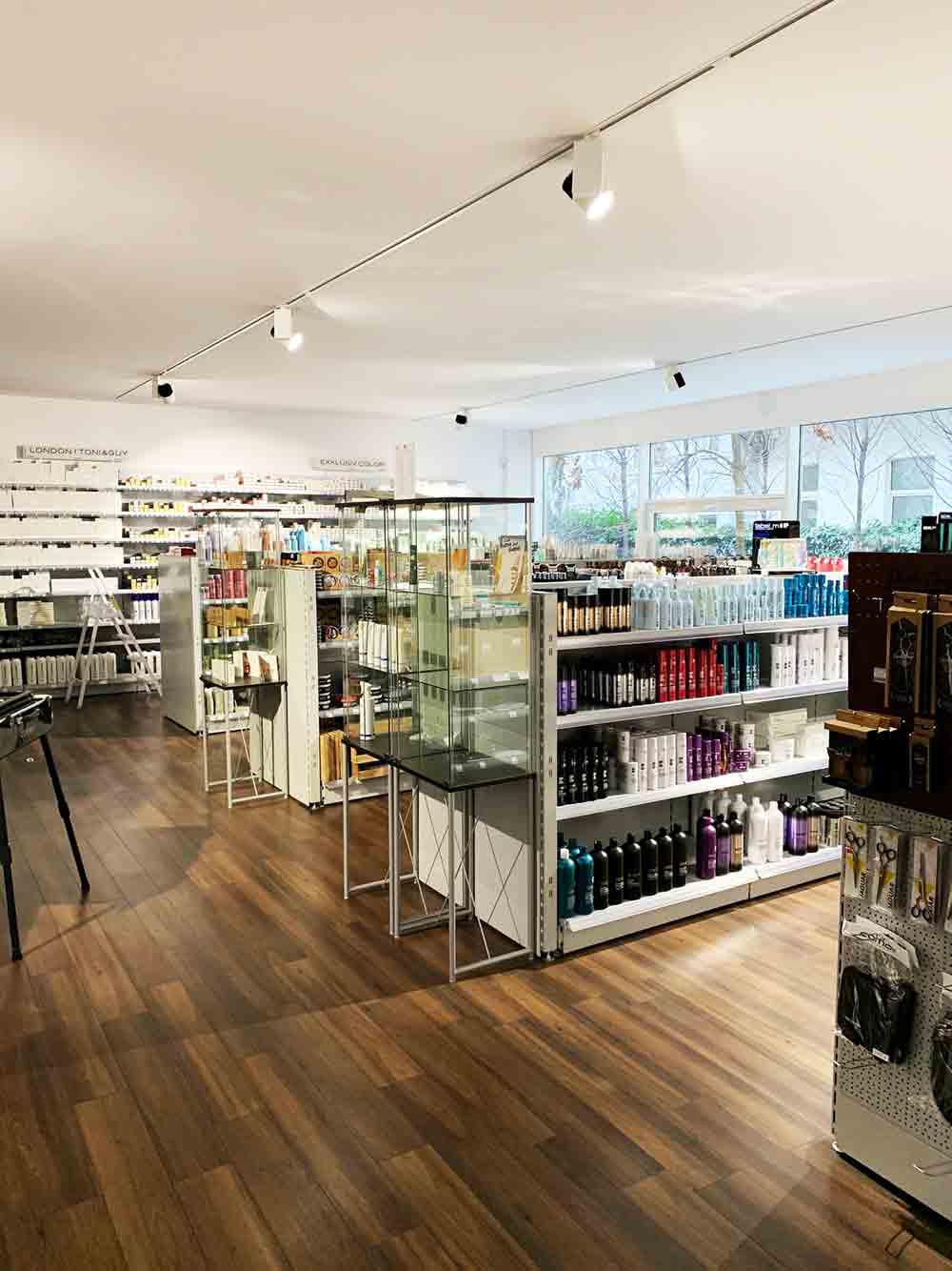 HairHaus_Store-1.jpg